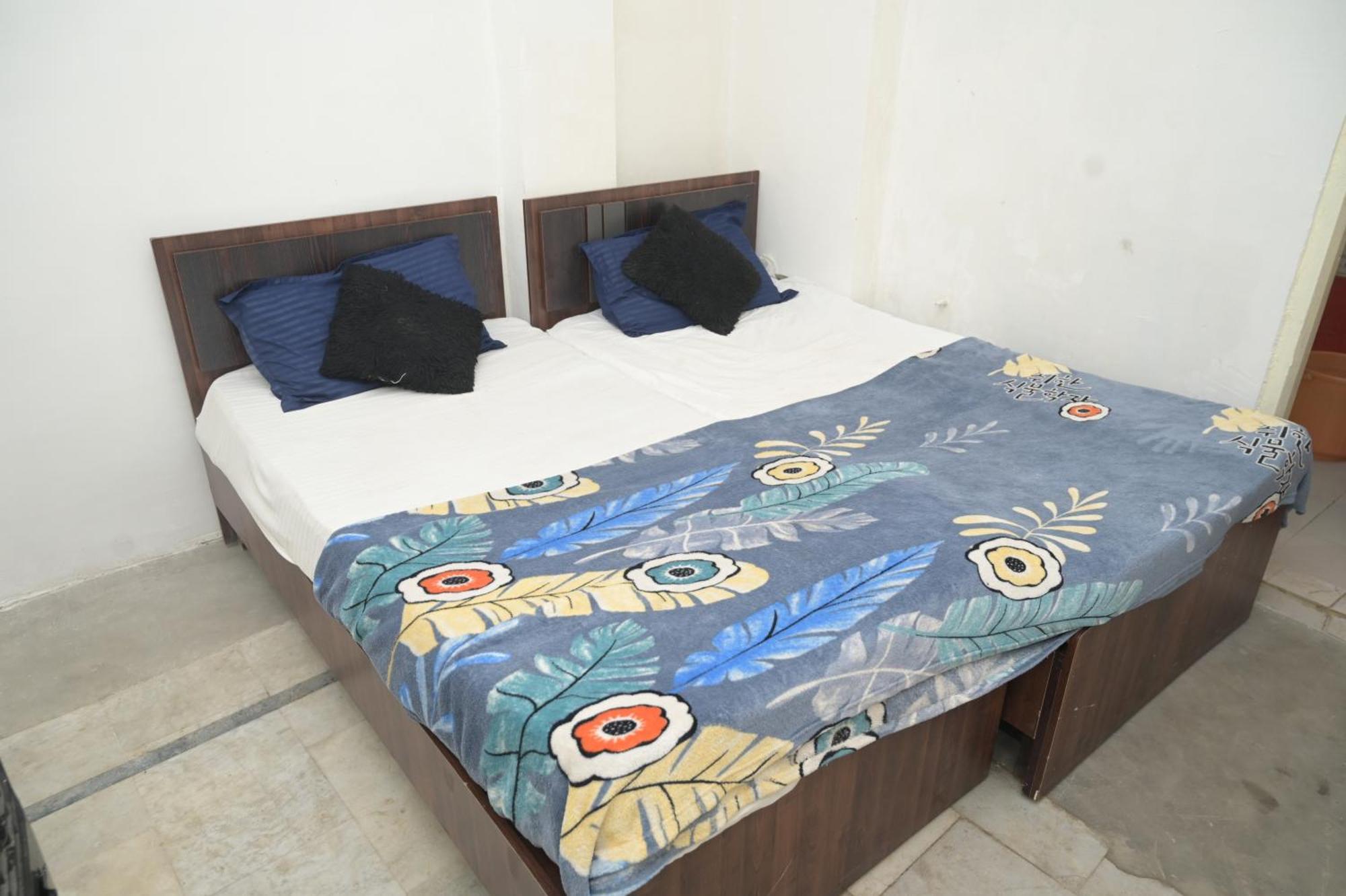 Rk Hotel Rooms Raipur  Bagian luar foto